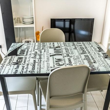 Appartamento Luigi Climatizzato Con Veranda Viddalba Zewnętrze zdjęcie