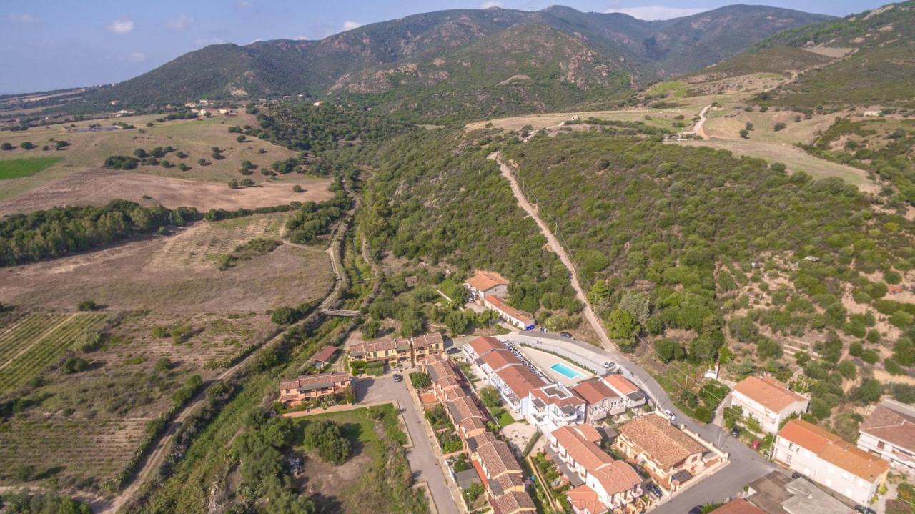 Appartamento Luigi Climatizzato Con Veranda Viddalba Zewnętrze zdjęcie